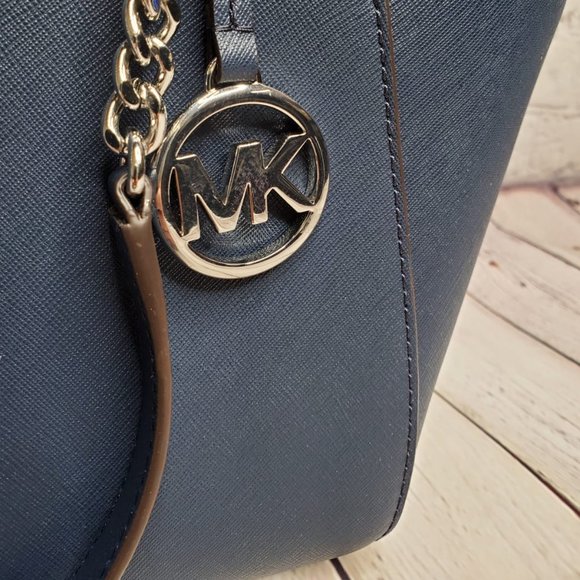 NWOT Michael Kors Shoulder Large Travel - Picture 5 of 5